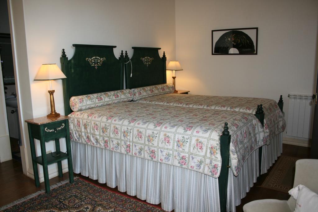 Casa Dos Vargos Bed & Breakfast Torres Novas Exterior foto